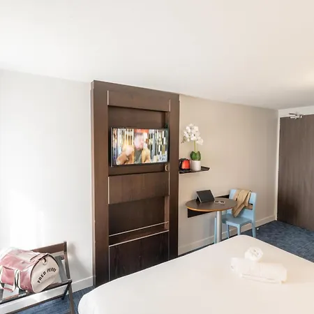 호텔 Hotel Inn Design & Restaurant Carquefou 2*