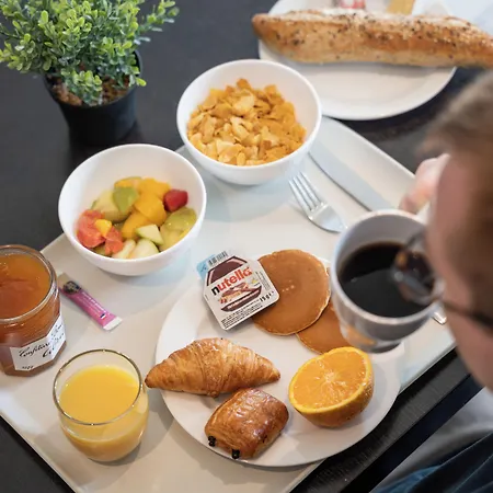 Hotel Inn Design & Restaurant Carquefou 2*