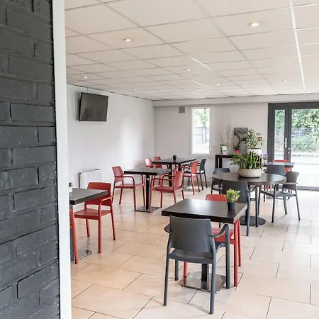 Otel Out In Nantes-carquefou Carquefou